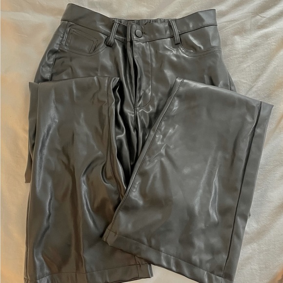 Black flared leather pants - Picture 1 of 3